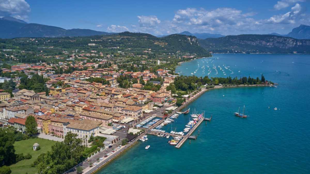 Dove Mangiare a Bardolino: Guida alla Gastronomia del Lago di Garda