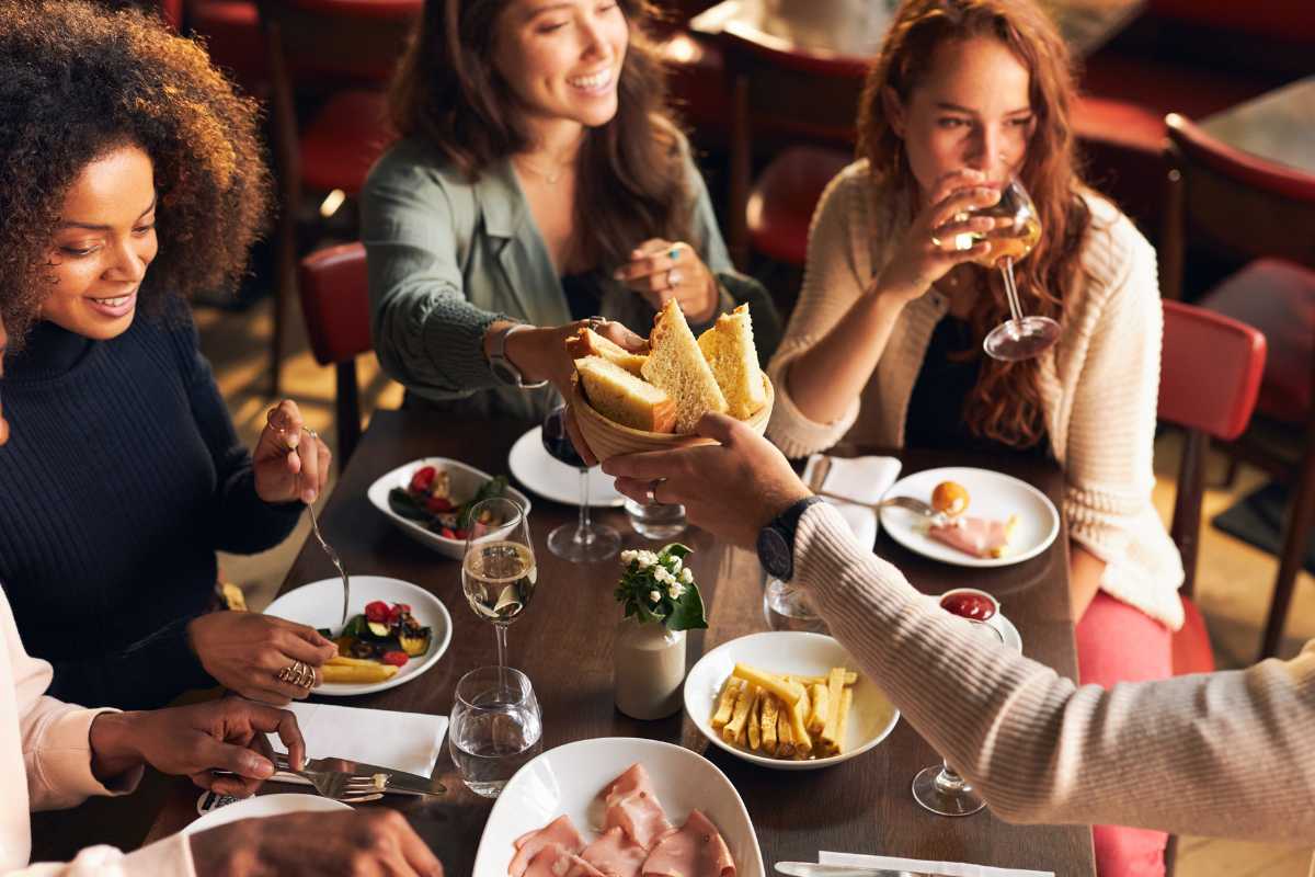 Immagine di un mercato a Padova, includere prodotti tipici locali